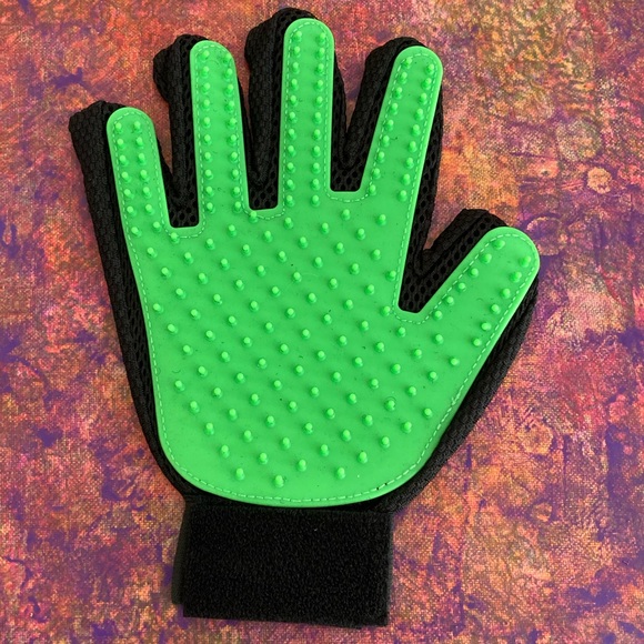 Other - New Pet Grooming Deshedding Glove Brush tool Mitt